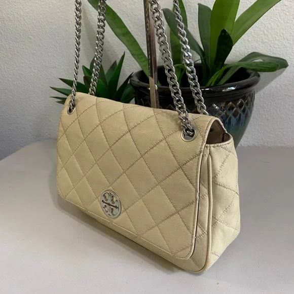 Tory Burch Cream Quilted Chain Bag - Picture 4 of 12